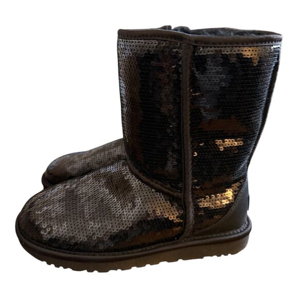 UGG Classic Short Sparkles Sequin Boots Size 5 Black - Picture 2 of 5